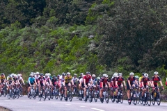 The-peloton-led-by-the-much-vaunted-Specialized-Confero-Mavericks-team